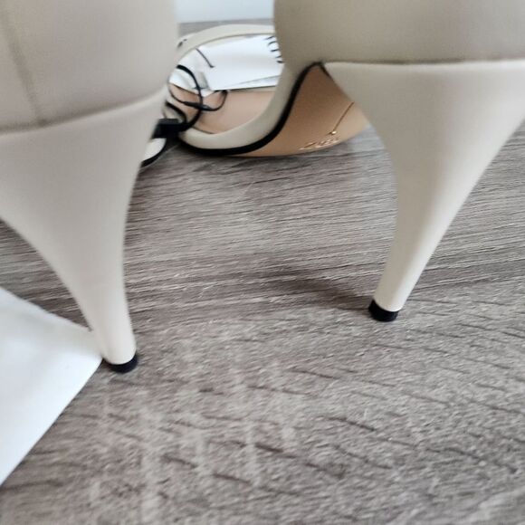 NEW WOMEN'S ZARA SANDALS IVORY COLOR SIZE HEELED ANKLE BRACELET SIZE 10 EU 41 - Picture 4 of 5